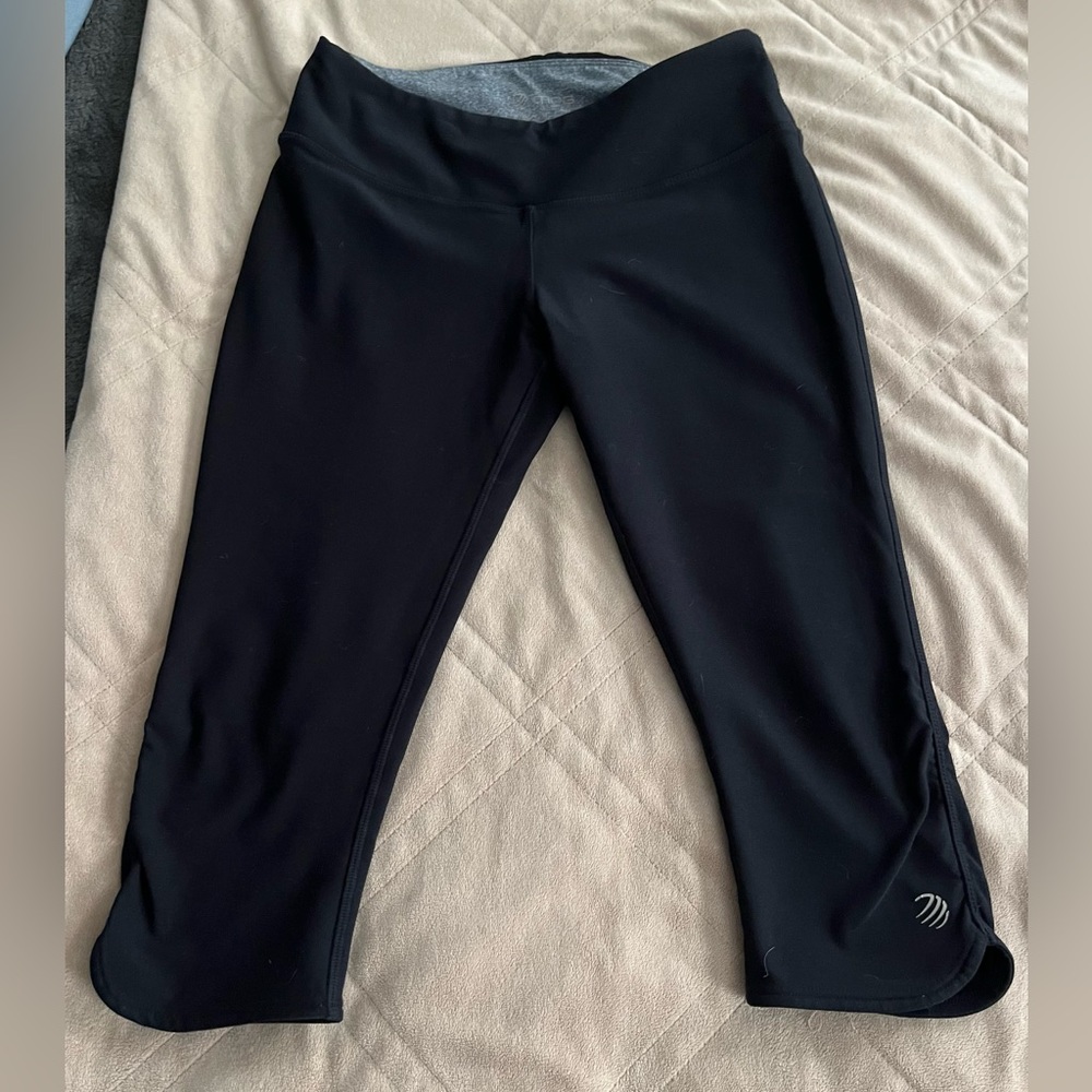 MPG capri yoga pants